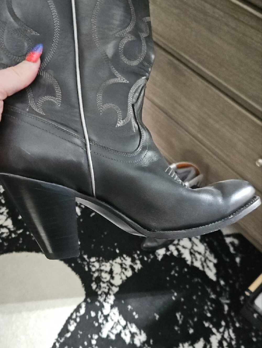 Idyllwind Black Western Heeled Boots with Silver Trim - Picture 4 of 6